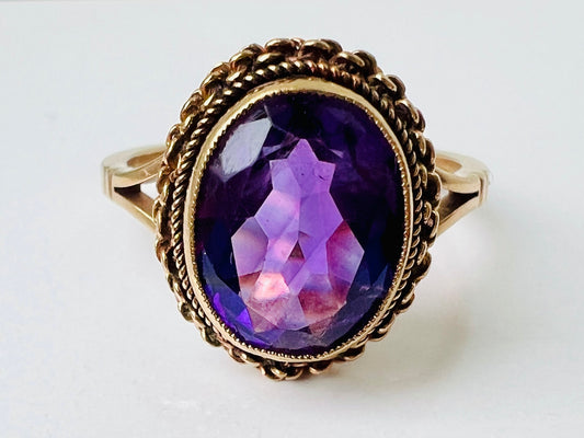 Vintage 9ct Gold Amethyst Ring