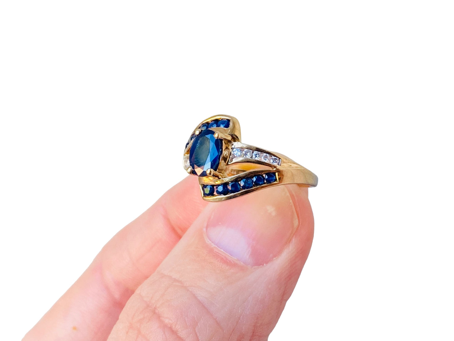 9ct Gold Sapphire & Diamond Ring