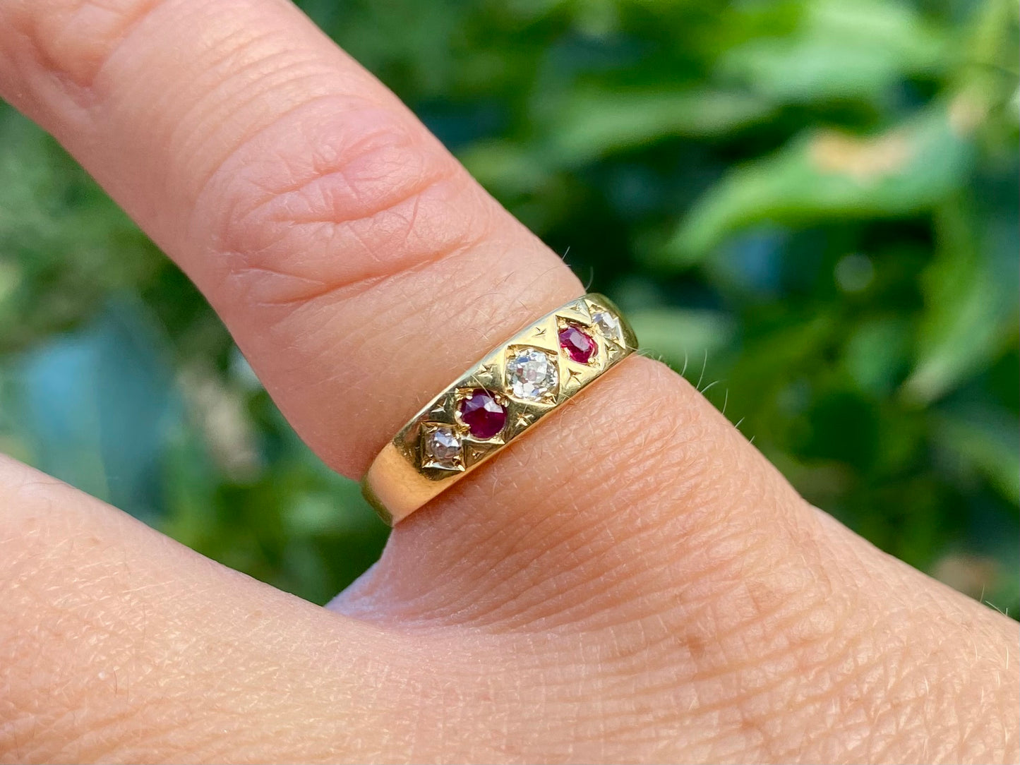 Antique 18ct Gold Ruby & Diamond Ring
