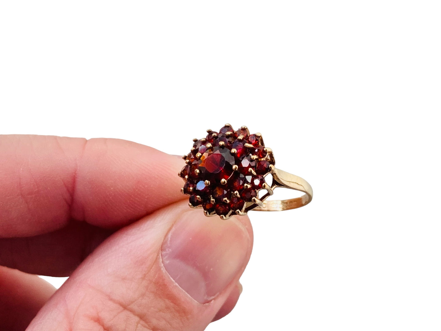 Vintage 9ct Gold Garnet Ring