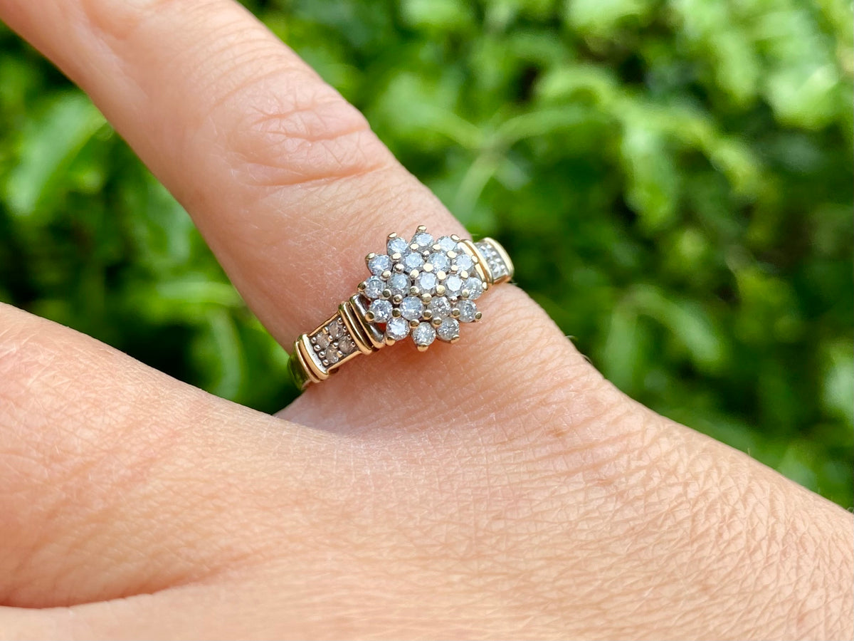 9ct Gold Diamond Cluster Ring