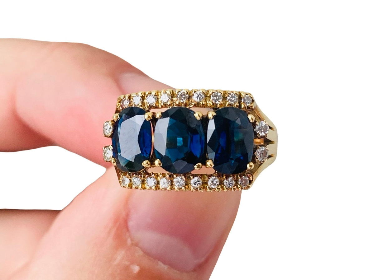 Vintage 18ct Gold Sapphire & Diamond Ring