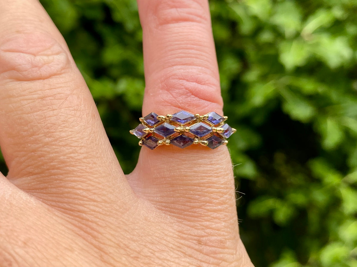 9ct Gold Iolite Ring