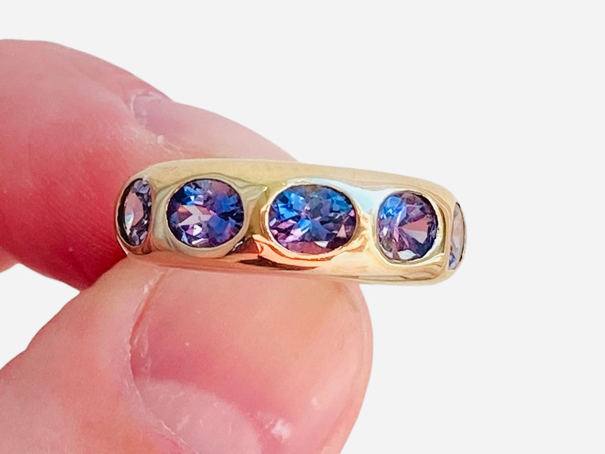 9ct Gold Iolite Ring