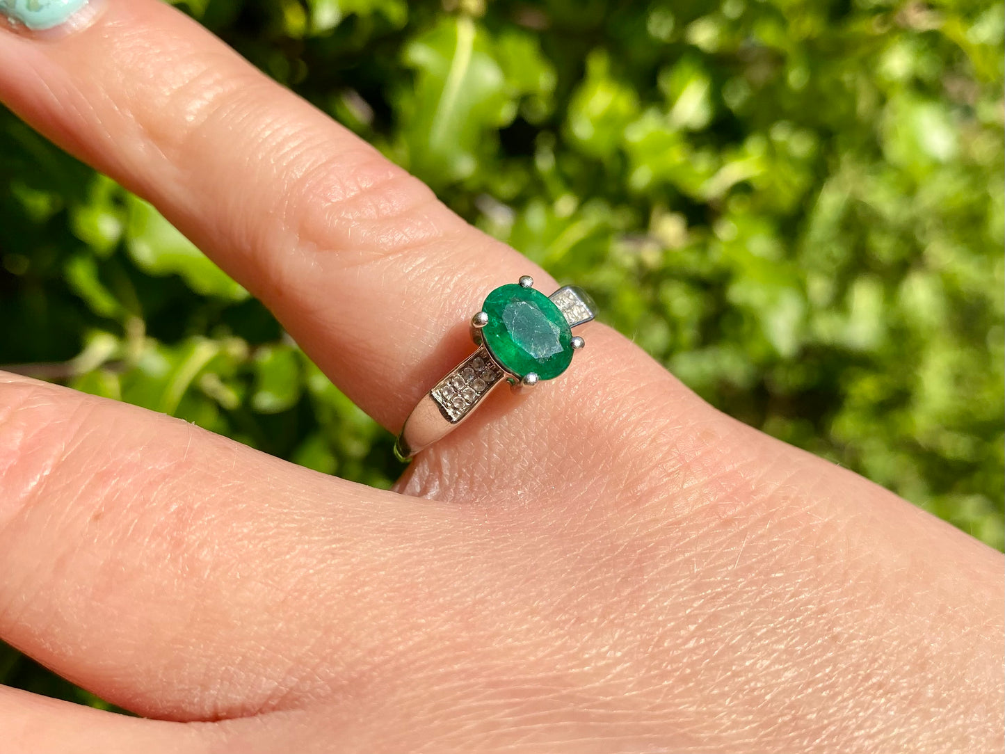 9ct Gold Emerald & Zircon Ring