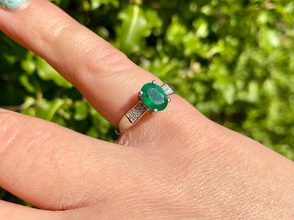 9ct Gold Emerald & Zircon Ring