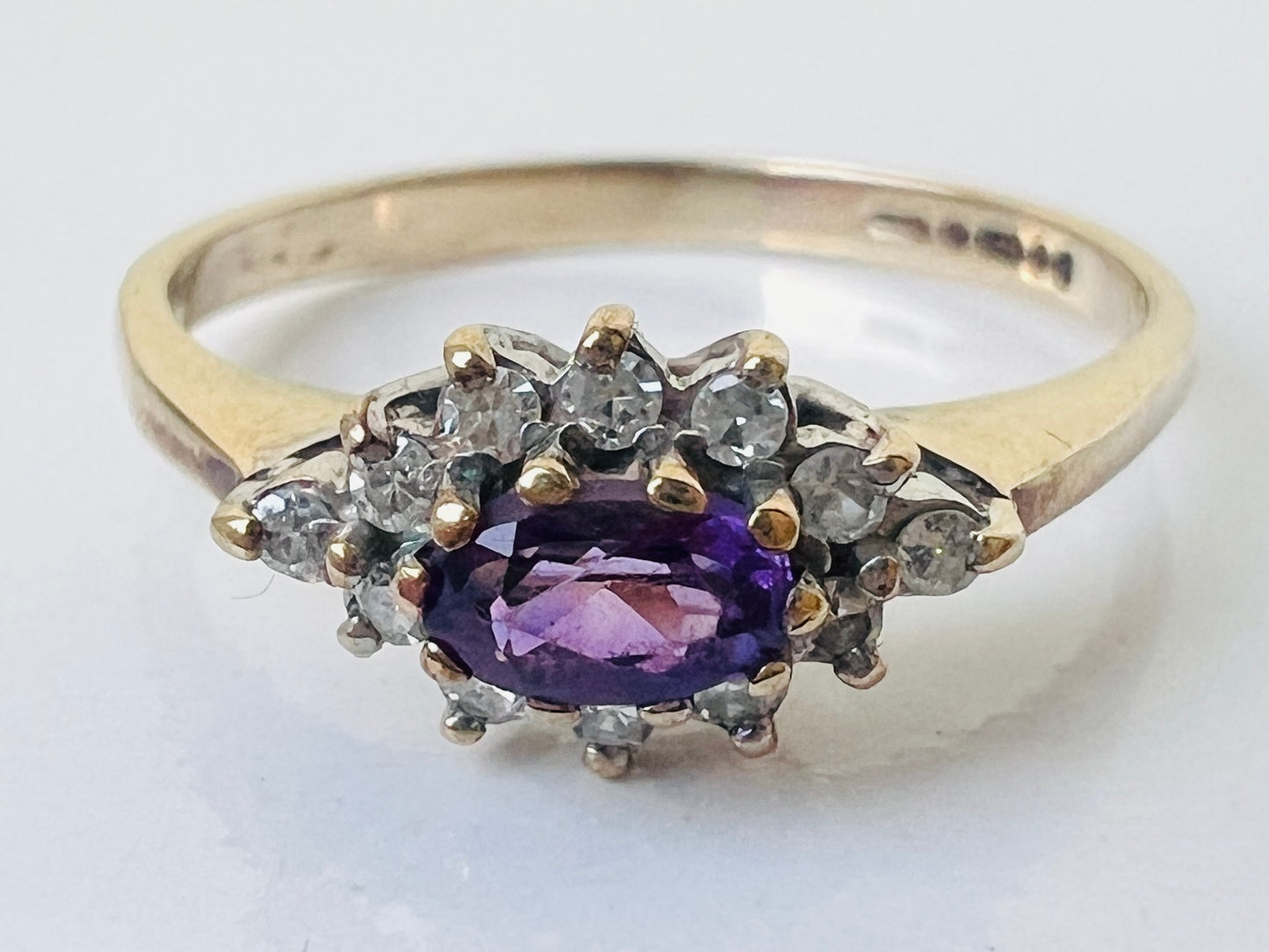 Vintage 9ct Gold Amethyst & Diamond Ring