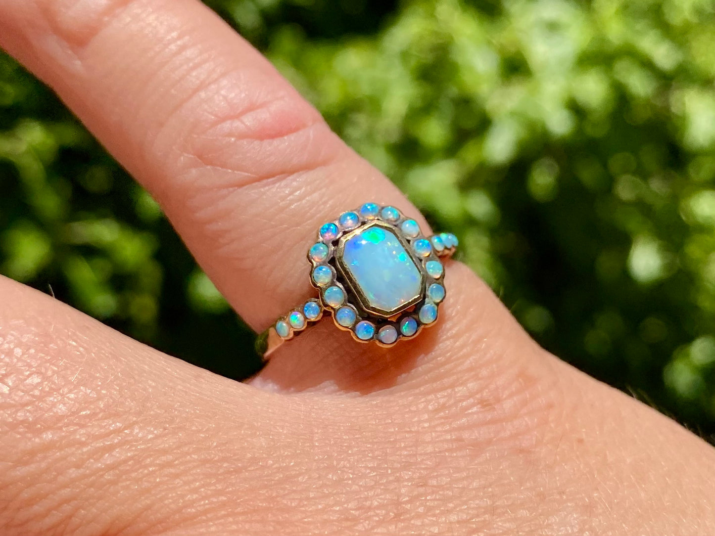 9ct Gold Opal Ring