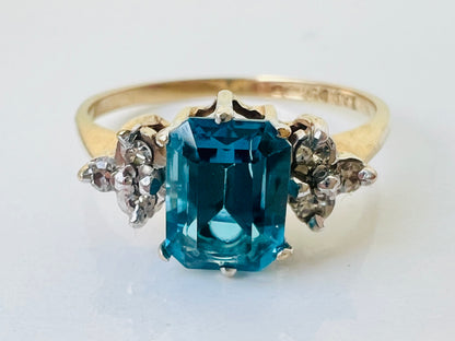 Vintage 9ct Gold Topaz & Diamond Ring