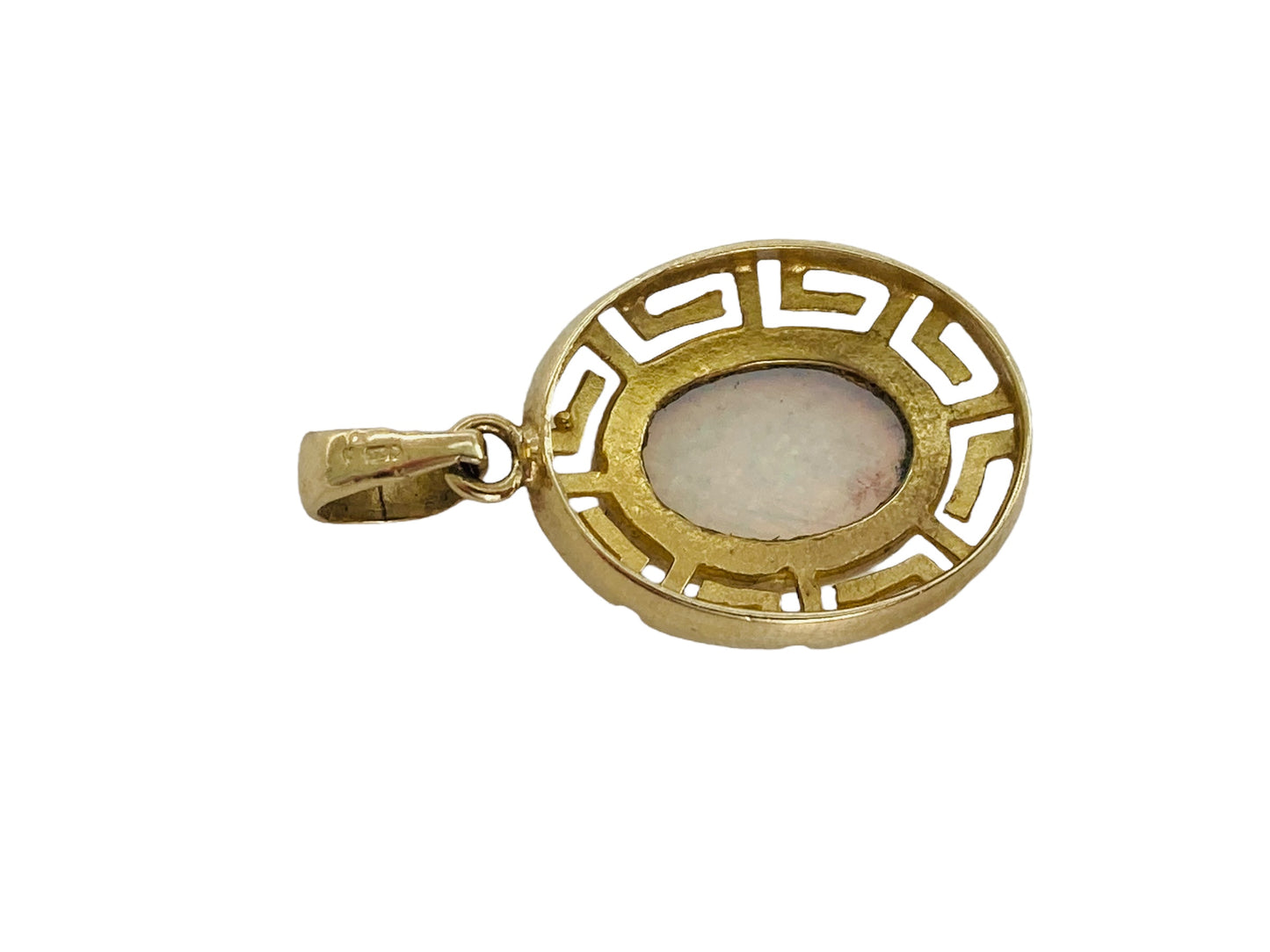 9ct Gold Opal Pendant