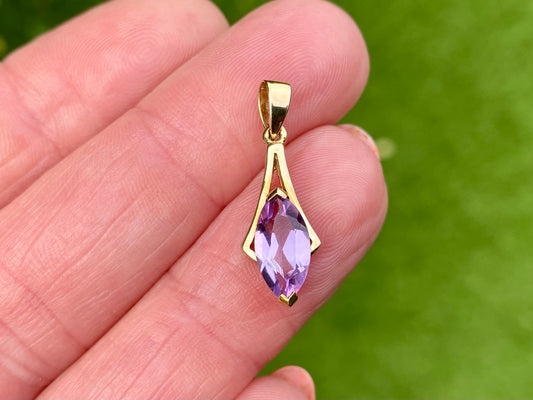 9ct Gold Amethyst Pendant