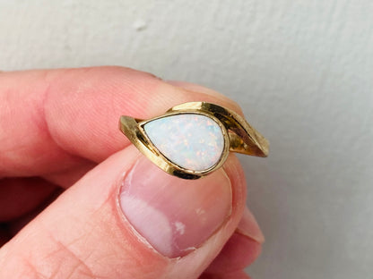 Vintage 9ct Gold Opal Ring