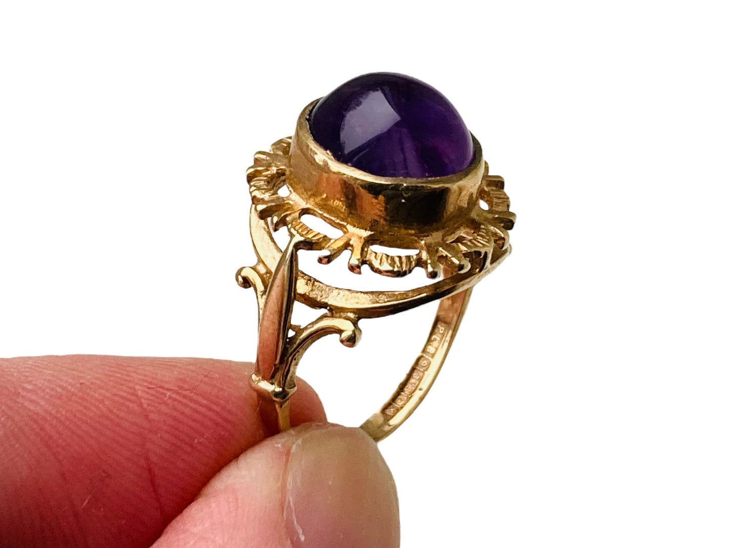 Vintage 9ct Gold Amethyst Ring