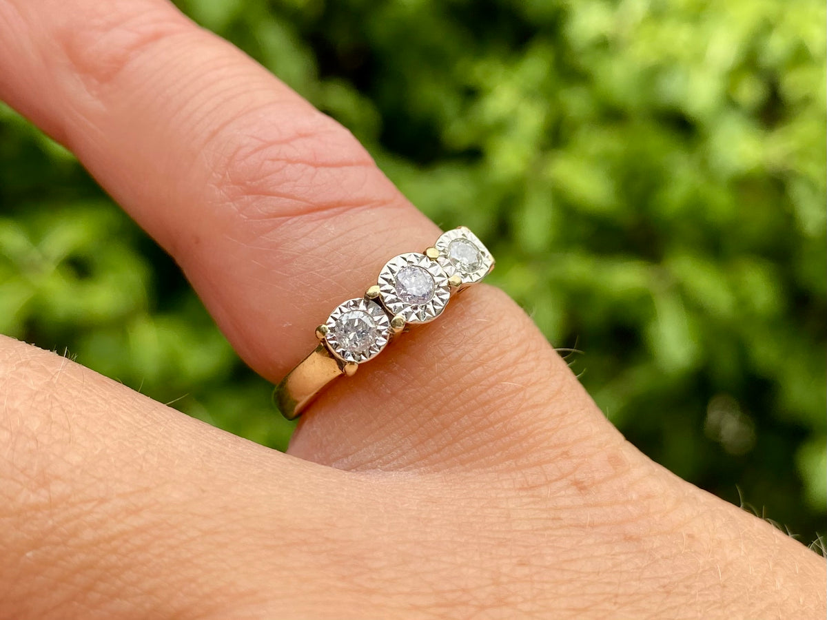 9ct Gold Diamond Ring