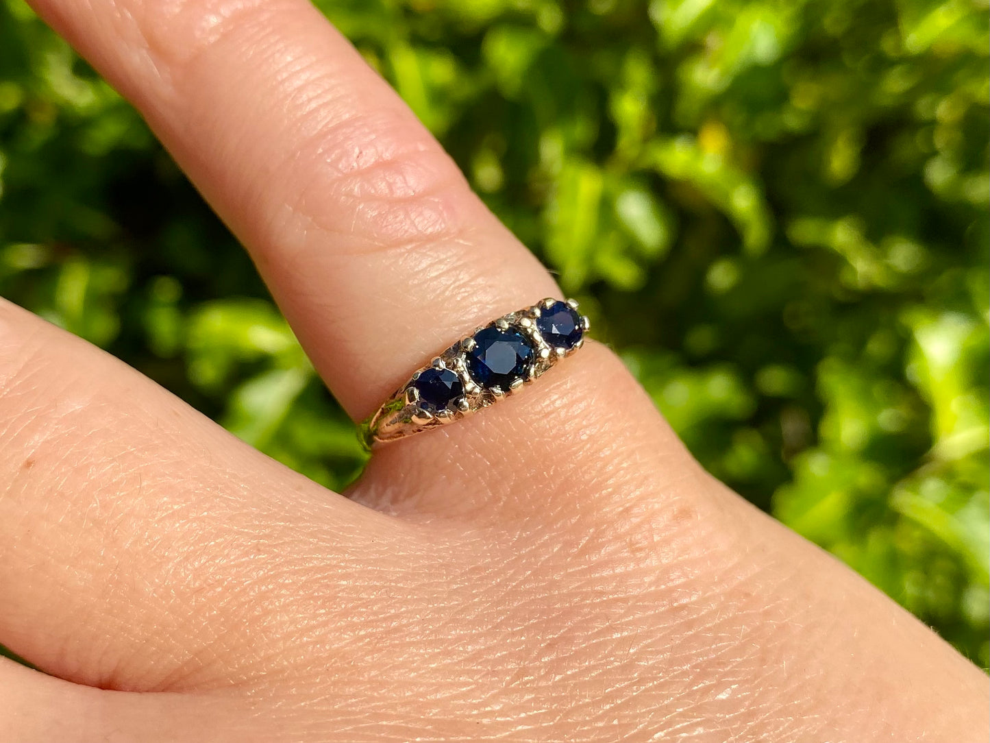 Vintage 9ct Gold Sapphire Ring