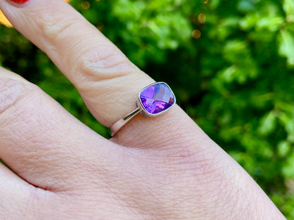 9ct Gold Amethyst Ring