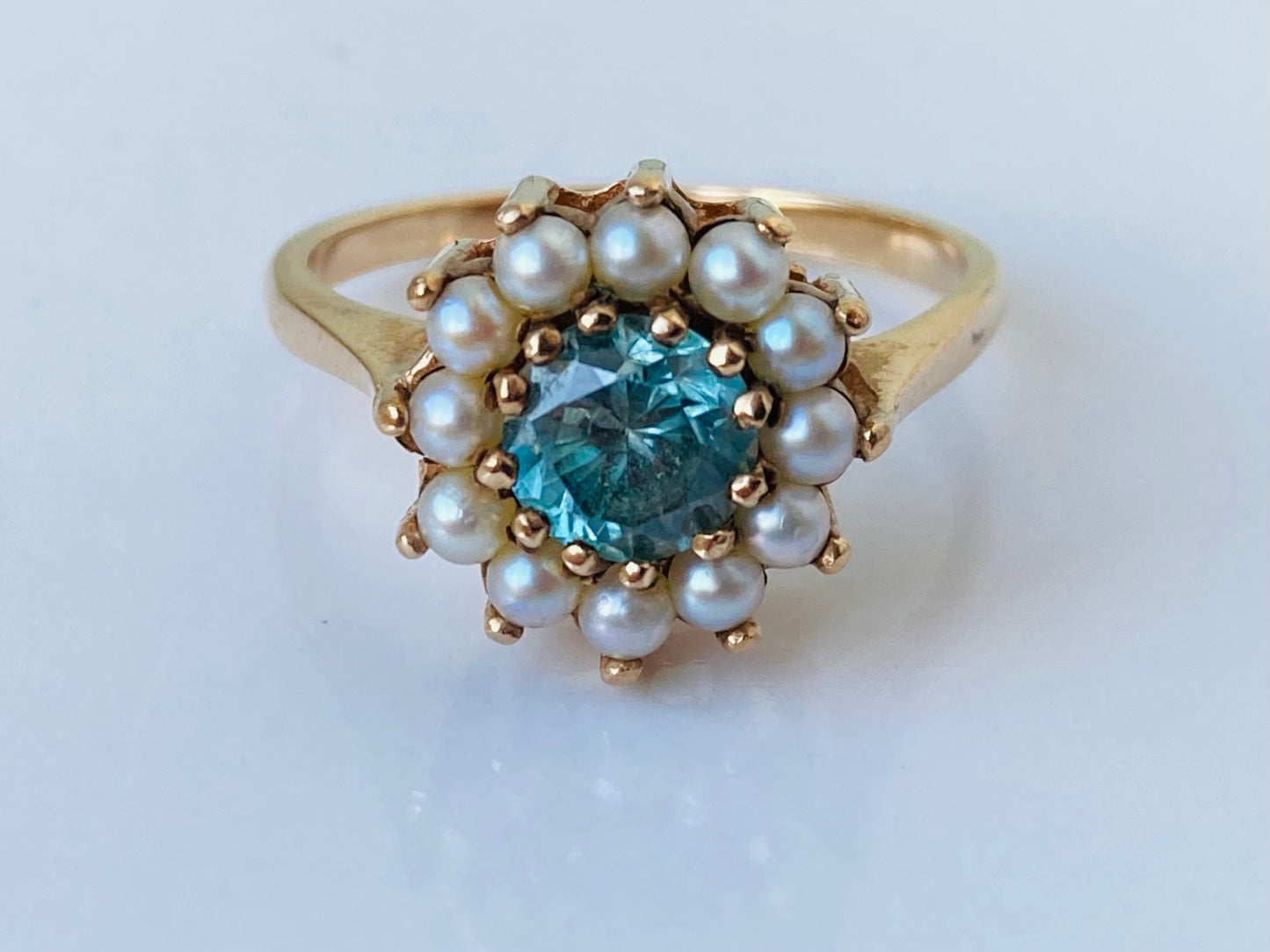 Vintage 9ct Gold Blue Zircon & Pearl Ring