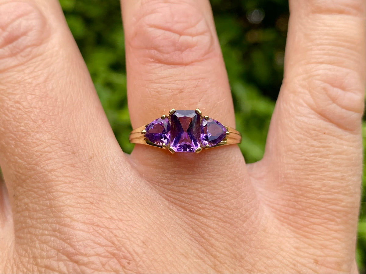 9ct Gold Amethyst Ring