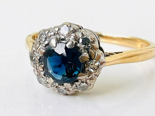 Vintage 18ct Gold Sapphire & Diamond Ring