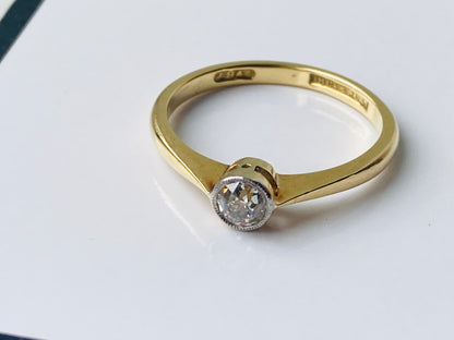 Antique 18ct Gold Solitaire Diamond Ring