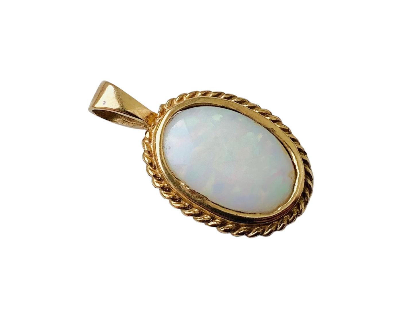 Vintage 9ct Gold Opal Pendant