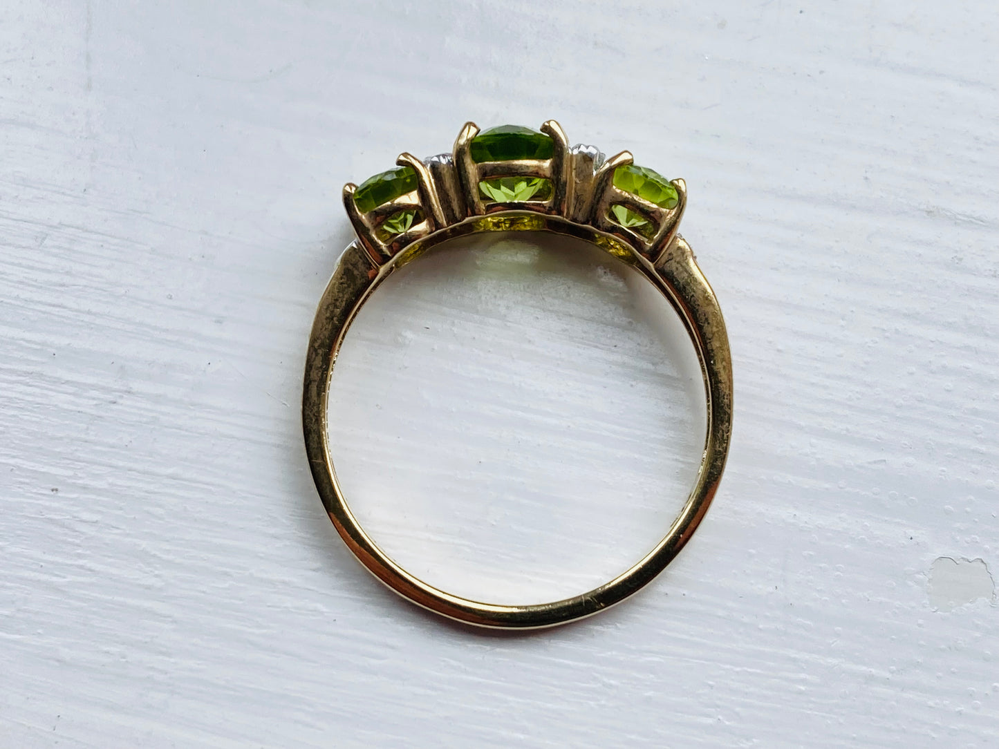 9ct Gold Peridot & Diamond Ring