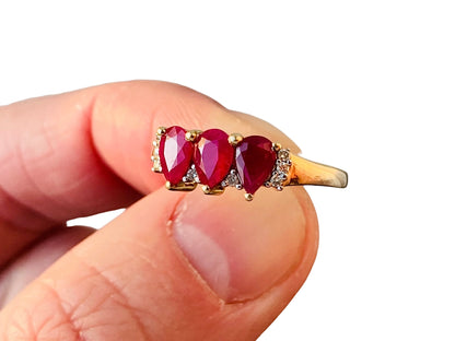 9ct Gold Ruby & Diamond Ring