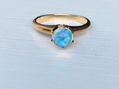 14ct Gold Opal Ring