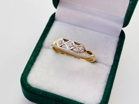 Antique 18ct Gold Diamond Ring