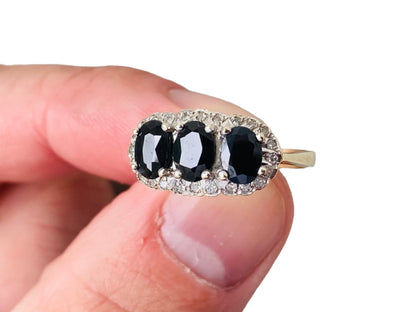 Vintage 9ct Gold Sapphire & Diamond Ring