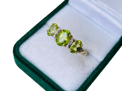 9ct Gold Peridot & Diamond Ring