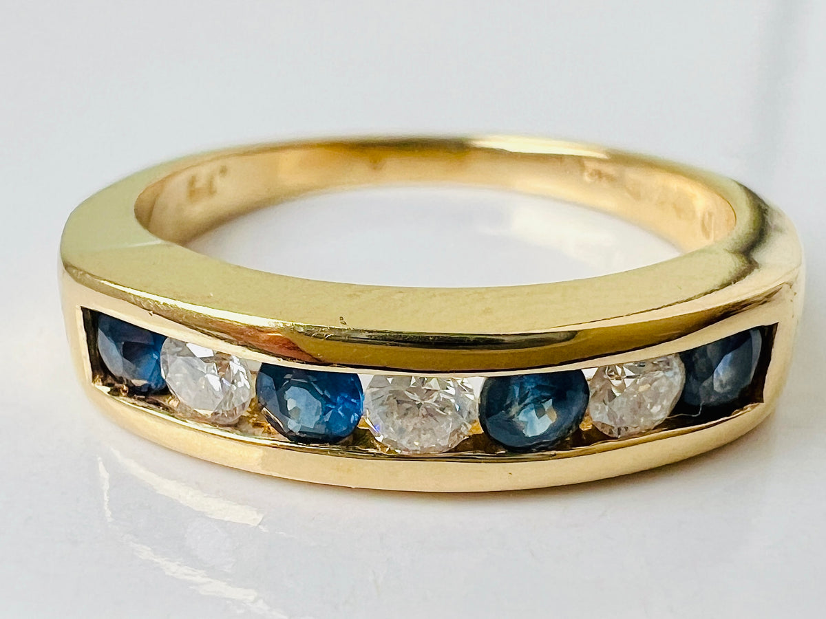 18ct Gold Sapphire & Diamond Ring