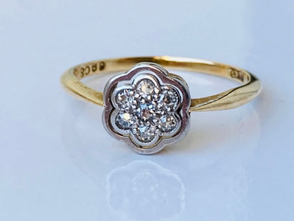 Antique 18ct Gold Diamond Daisy Ring