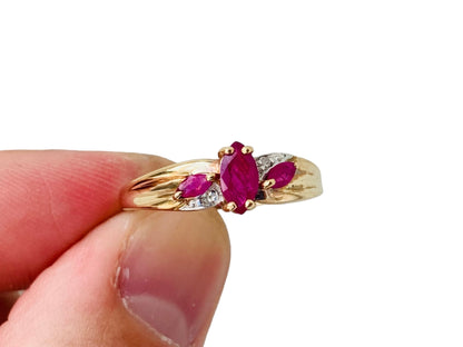 9ct Gold Ruby & Diamond Ring