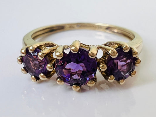 9ct Gold Amethyst Ring