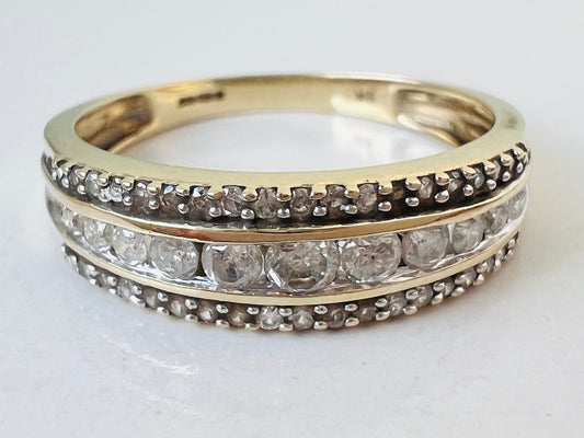 9ct Gold Diamond Ring