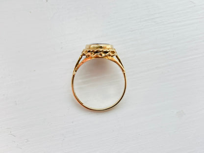 Vintage 9ct Gold Garnet Ring