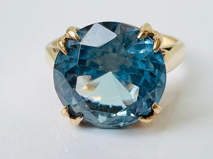 Vintage 9ct Gold Topaz Ring