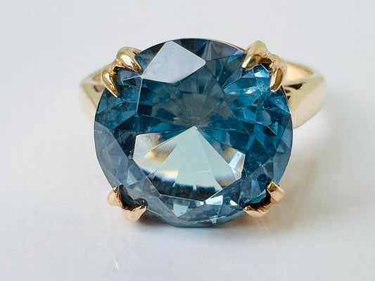 Vintage 9ct Gold Topaz Ring
