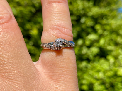 9ct Gold Diamond Ring