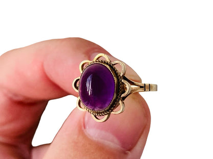 Vintage 9ct Gold Amethyst Ring