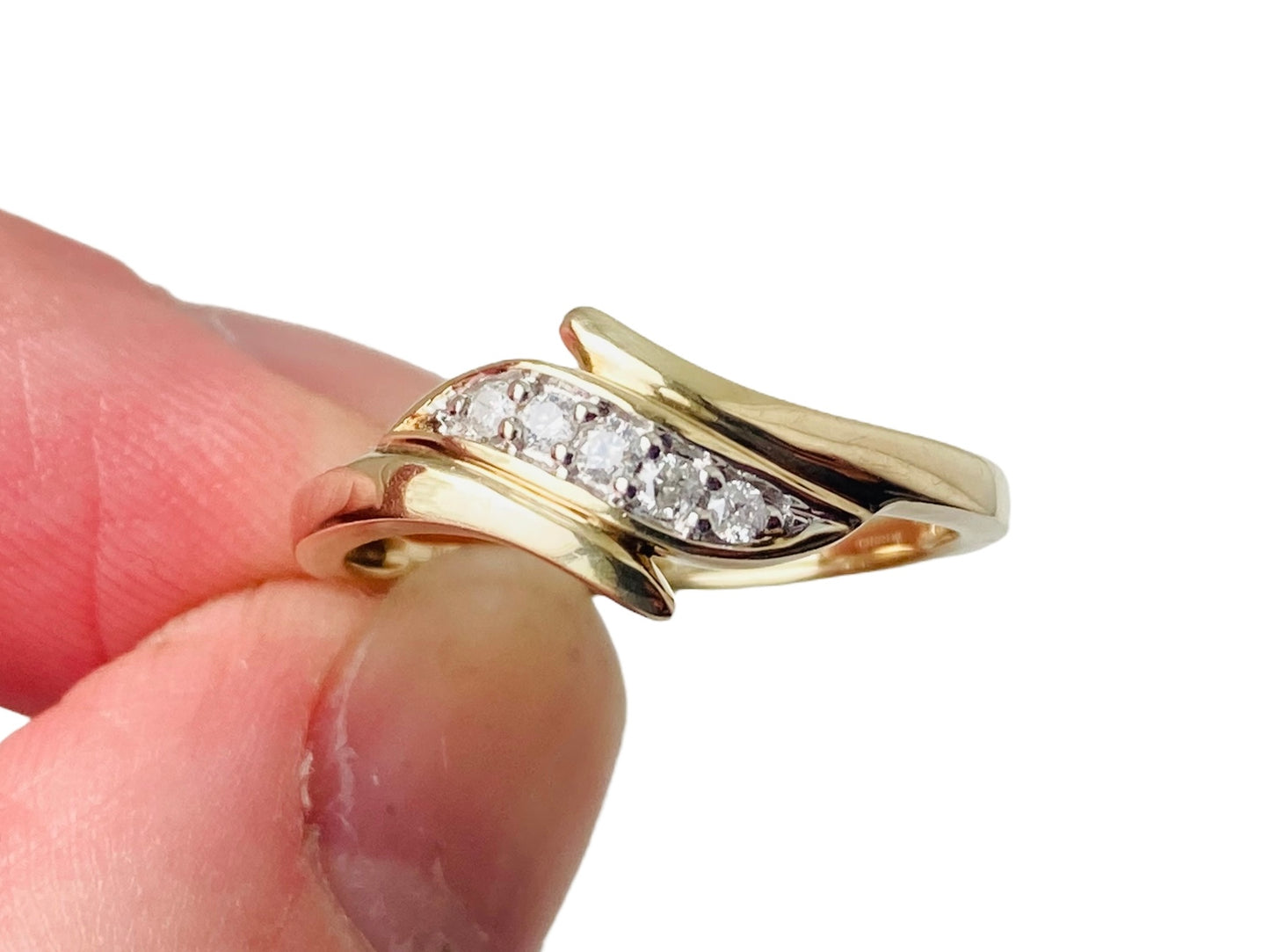 9ct Gold Diamond Ring