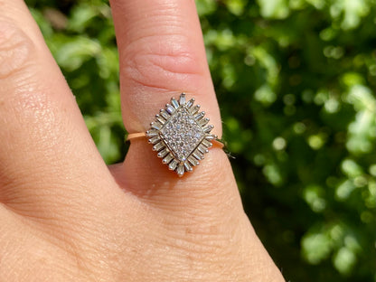 9ct Gold Diamond Ring
