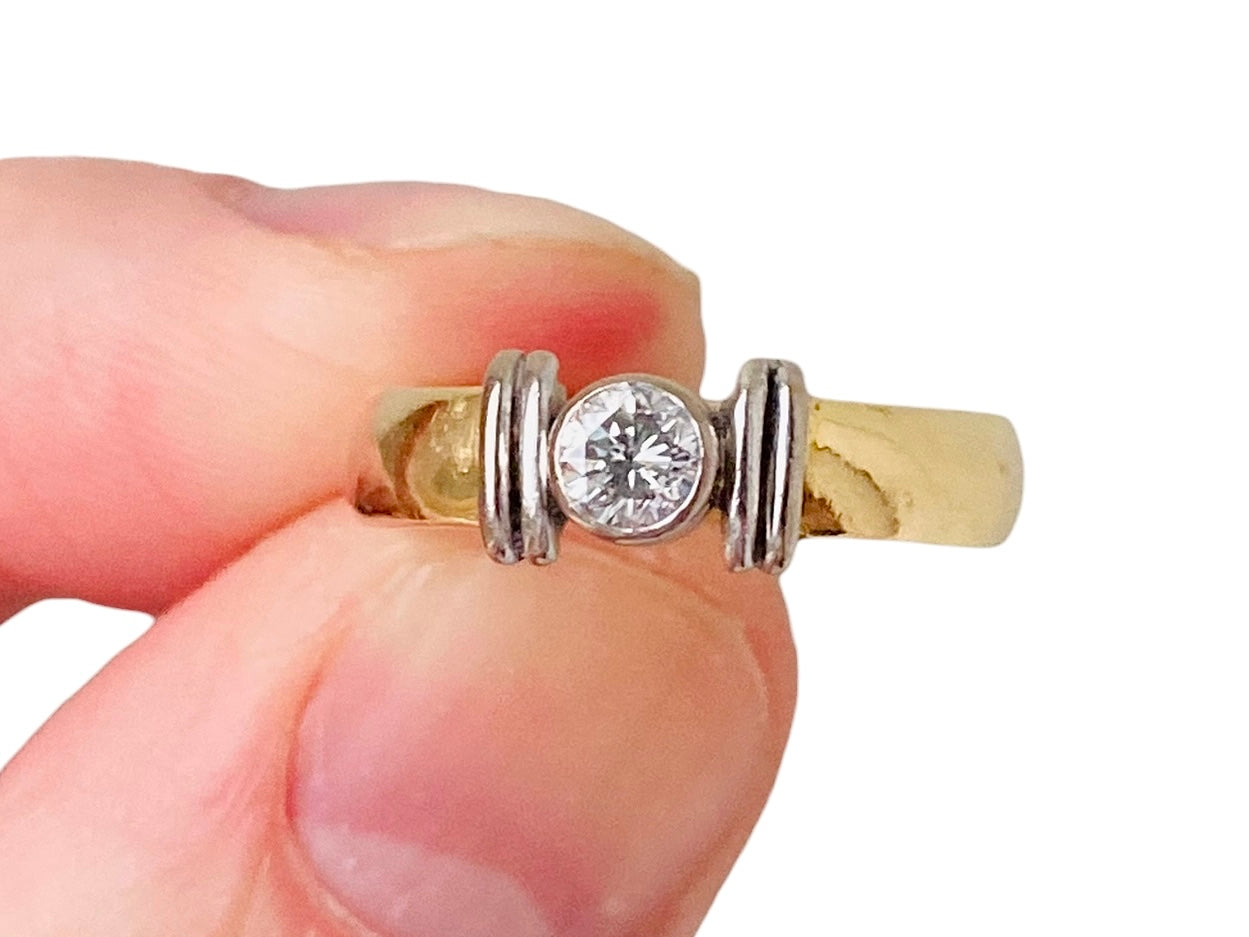 18ct Gold Diamond Solitaire Ring