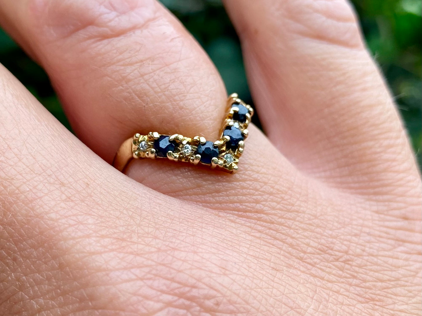Vintage 9ct Gold Sapphire & Diamond Wishbone / Chevron Ring