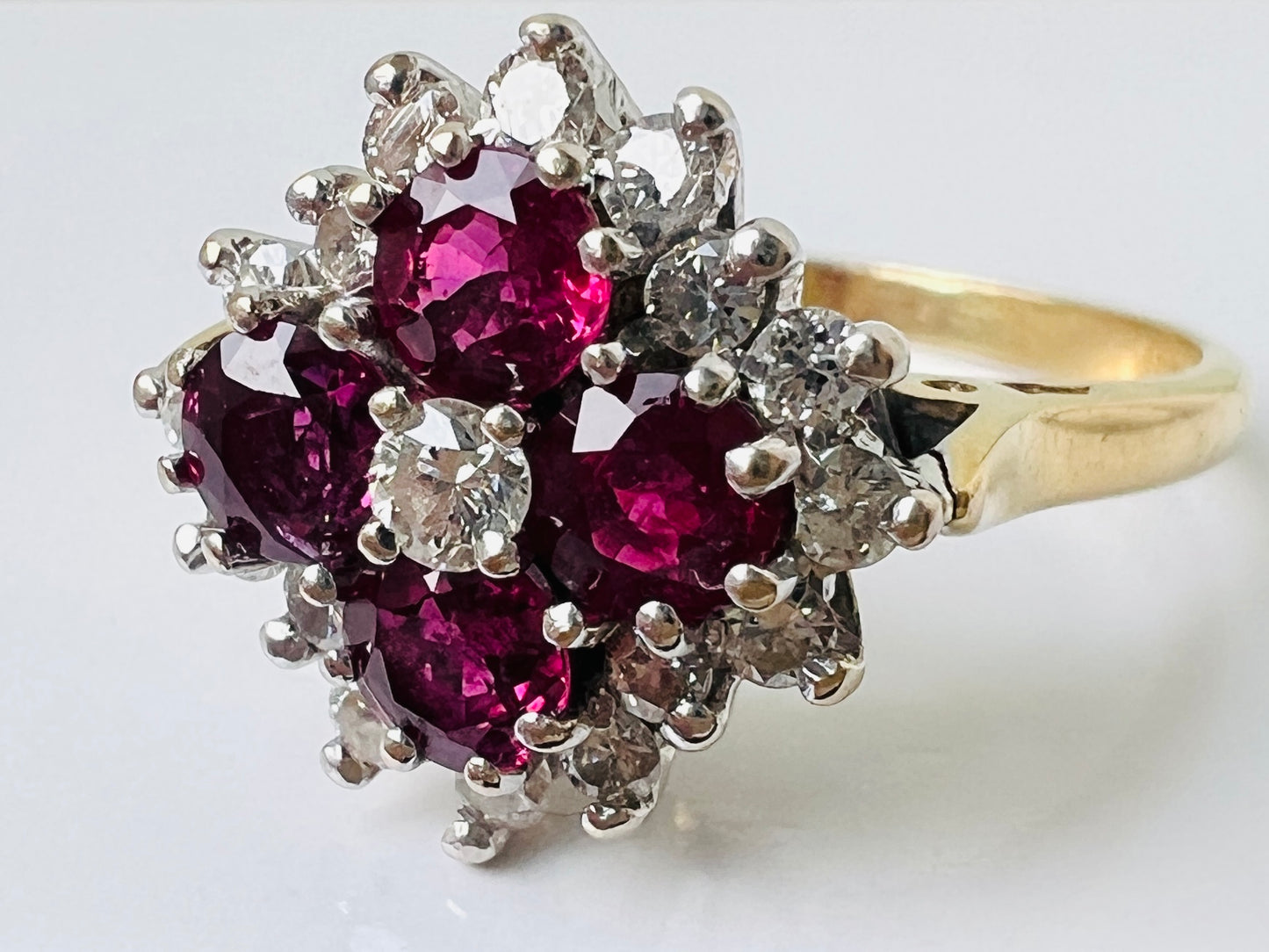 Vintage 18ct Gold Ruby & Diamond Ring