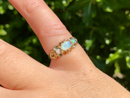 Vintage 9ct Gold Opal Ring