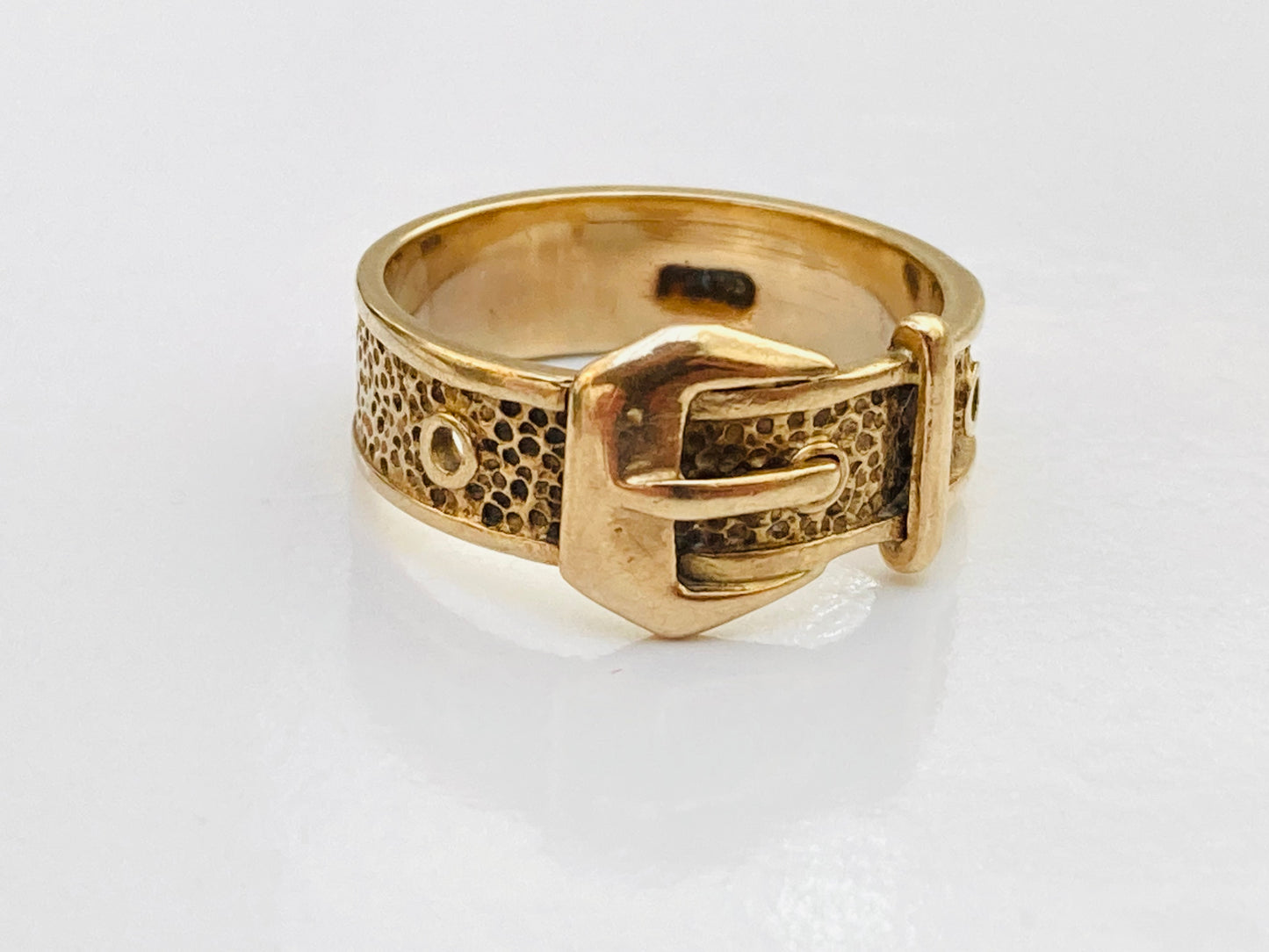 Vintage 9ct Gold Belt Buckle Ring