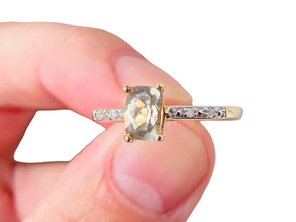 9ct Gold Green Sapphire & Diamond Ring