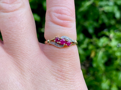 9ct Gold Ruby & Diamond Ring
